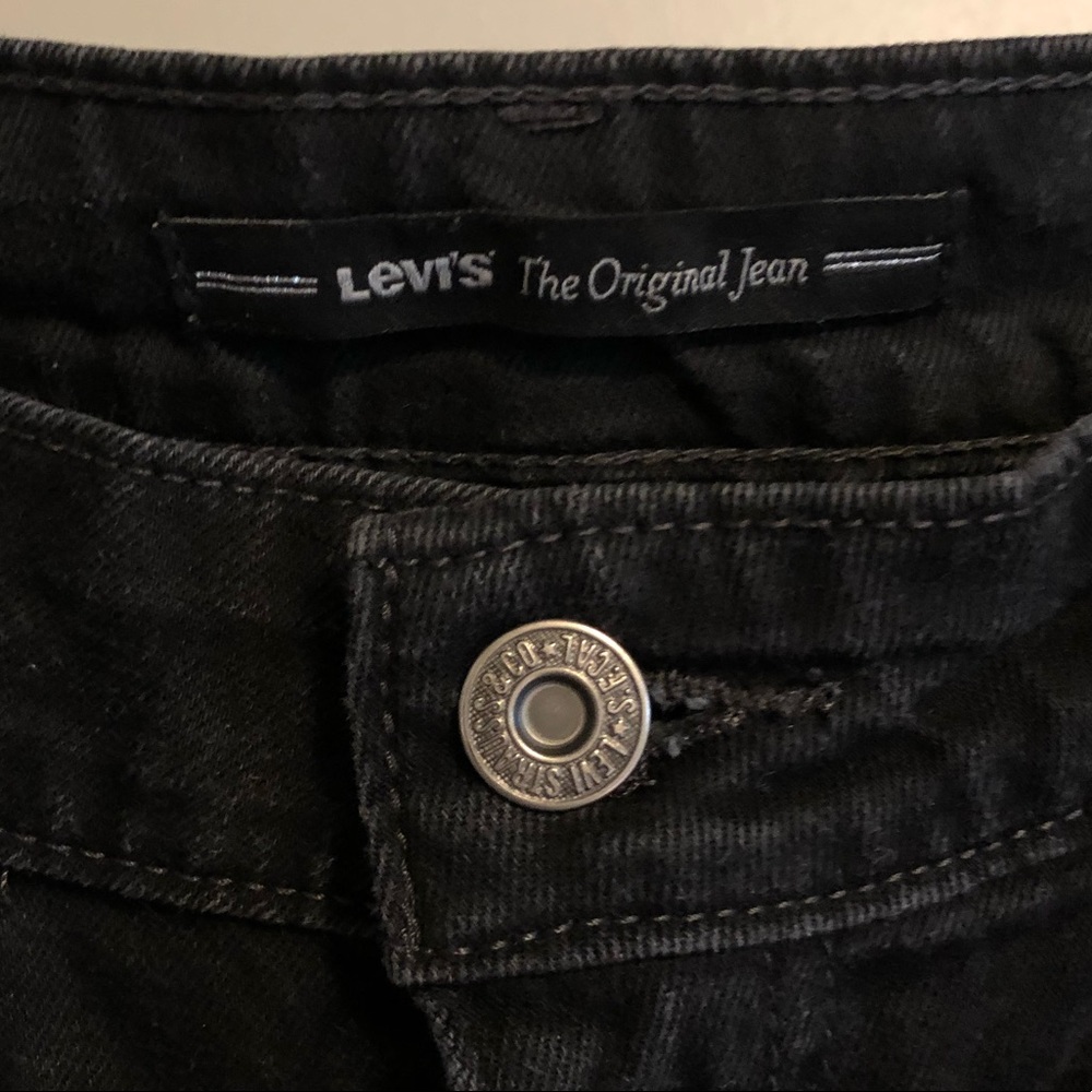 Levi’s Mid Rise Skinny